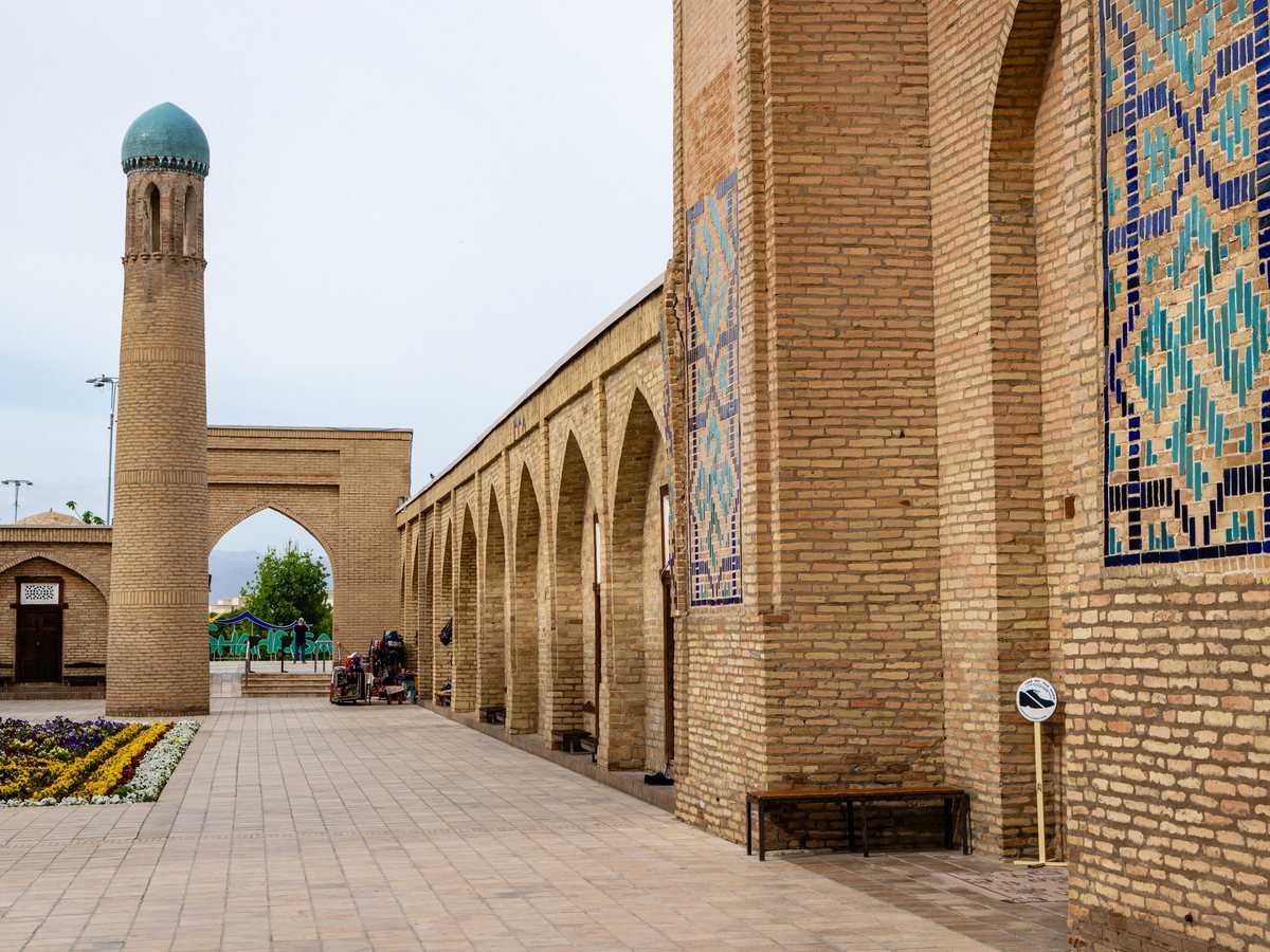 Dorut Tilavat complex in Shahrisabz